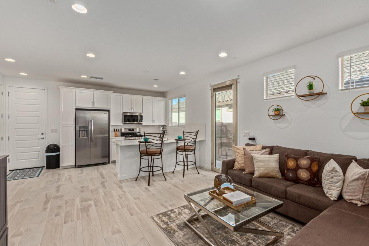 At Your Service - Modern Amenities, Urban Location, Sophisticated Style Phoenix Exteriér fotografie